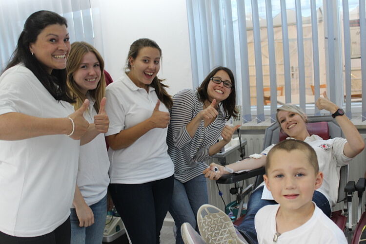 Ein Teil des Aubinger Blutspendeteams im Einsatz