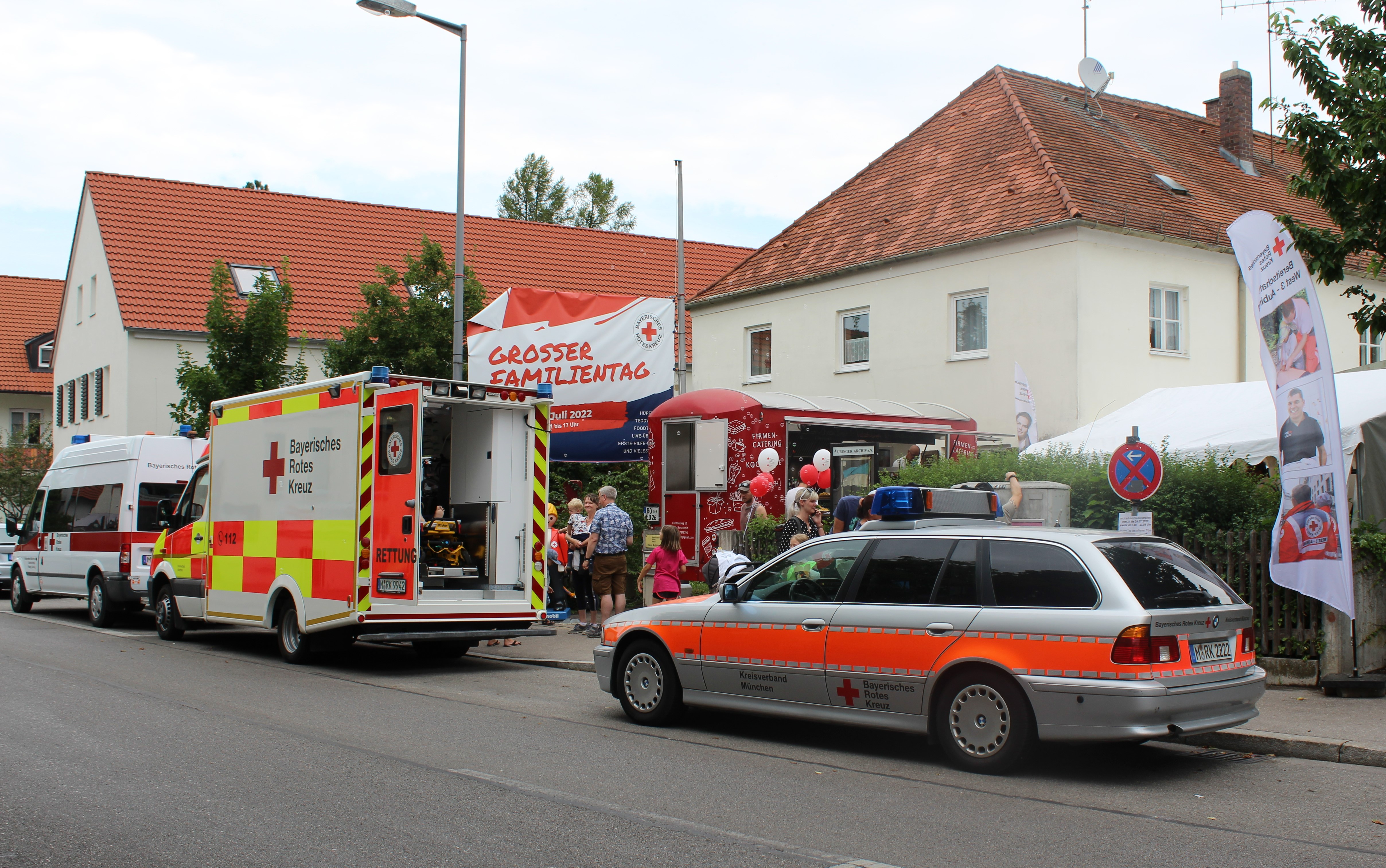 Am „großen Familientag“ waren viele Besucherinnen und Besucher gekommen, um die Arbeit des Roten Kreuzes kennen zu lernen.